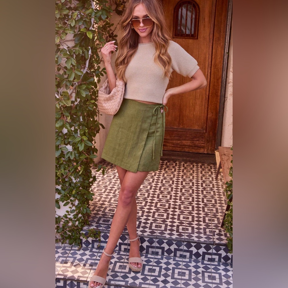 Vici Lemia Wrap Tie Skirt Small NWOT Mini Skirt Olive Green